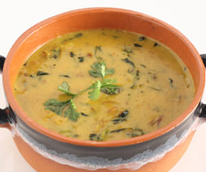 Methi aur arbi ki kadhi.