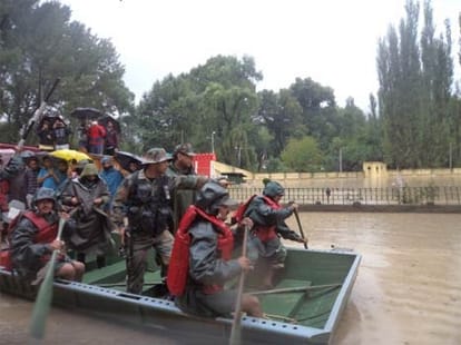 at least 5 km fencing on loc washed away in flood