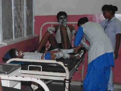 Cylinder blast in faridabad, 9 injured.
