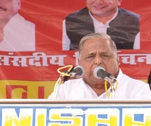 mulayam accused BJP for conspiring riots in up.