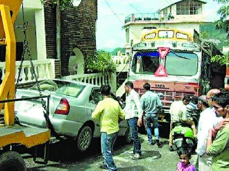 Imposed by the employee's car jam leader