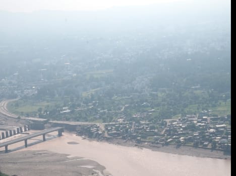 flood victims walk along kashmir to jammu