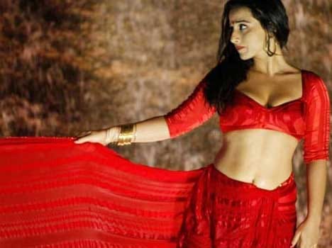mistakes to be avoid while wearing saree