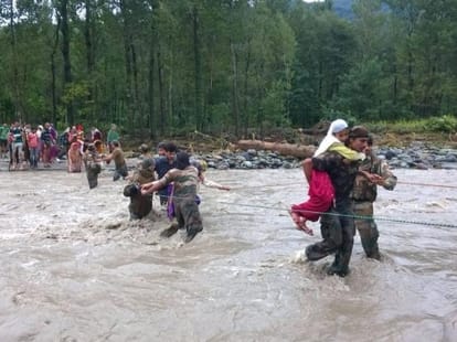 Hundreds of bodies floating in flood waters