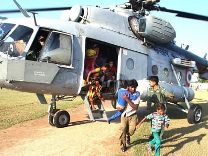 state governments donates for kashmir flood