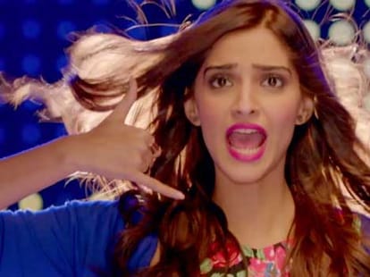 weekend box office collections of daawat-e-Ishq, khoobsurat 