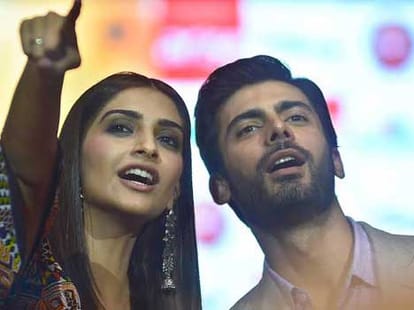 sonam kapoor searching new boyfriend