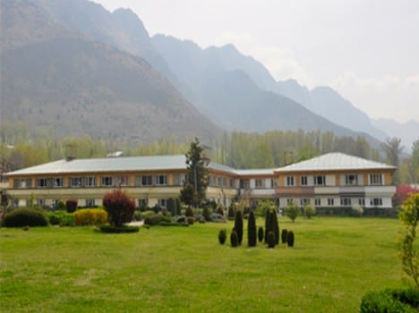 sher e kashmir university also damaged in flood