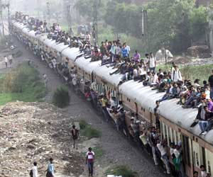 train run without engine.