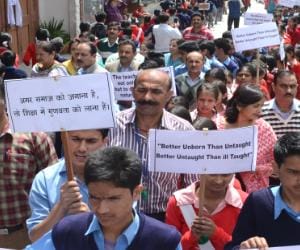 rally by chota shimla school students.