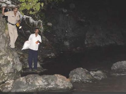 float in river alaknanda during take selfie
