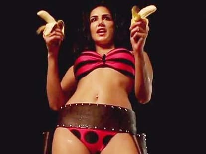 Sunny leone, mastizade censer board