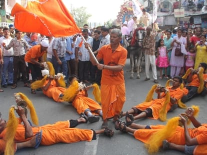 Krishna devotees were overwhelmed by floats