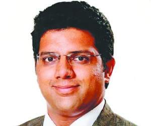 Bhuwan get a scholarship of 45 lakh rupee.