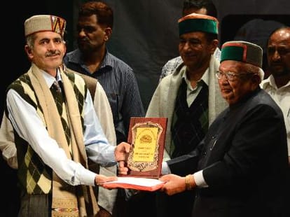 Hindi diwas celebrations in gaiety theatre.
