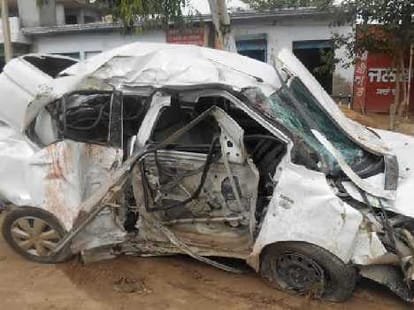four died in road accident in punjab