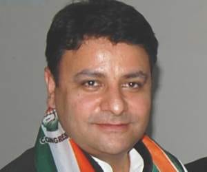 minister sudhir sharma statement over shanta kumar.