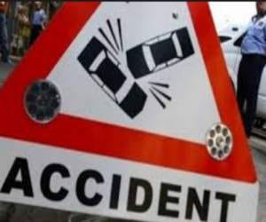 boy dies in front of hospital