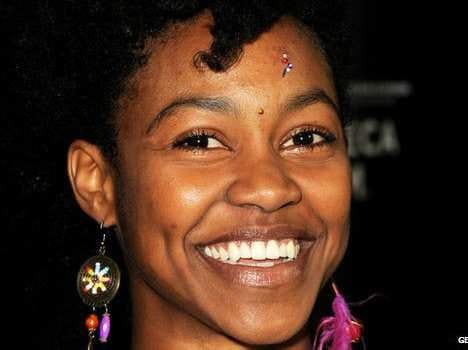 black actress detained by a kiss.