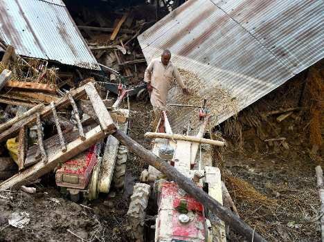 heavy flood in jammu and kashmir