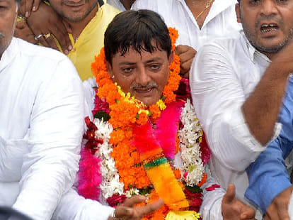 bjp mp sarvesh singh role in winning of sp candidate.