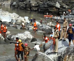 search operation for missing frenchmen in himachal.