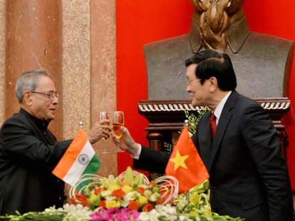 vietnam and india will help each-other in defence sector.