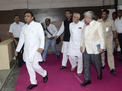 akhilesh yadav speech in KGMU.