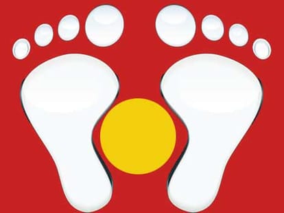 palmistry lucky sign in foot
