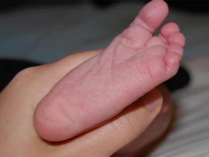 palmistry lucky sign in foot