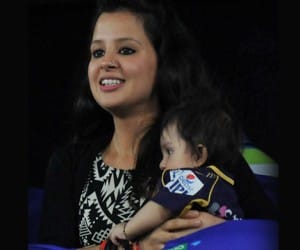 Dhonis wife sakshi expecting their first baby