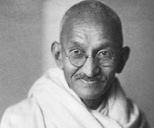 relation of mahatma gandhi with lucknow