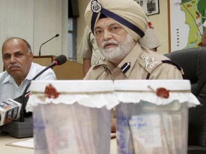 10 million robbery by policeman: Sensational disclosure