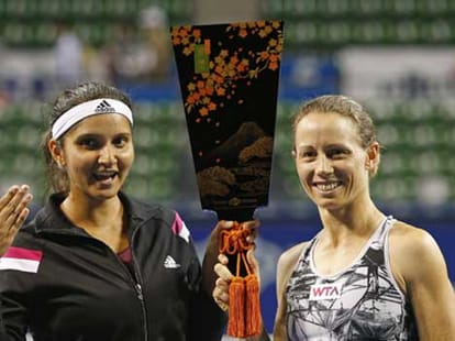 Sania Mirza and Black Clinch WTA Finals Doubles Title.