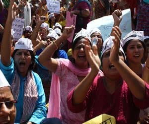 AAP started the election campaign, raised the banner.