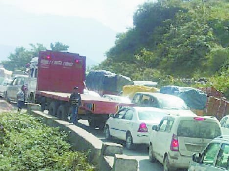 treffic jaam at shimla 