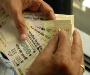 three arrested with fake currency in hamirpur.