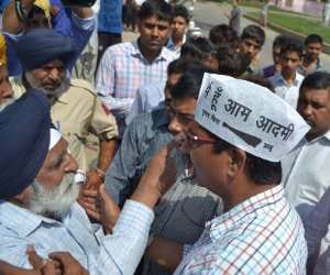 revolt and commotion against 'AAP' leader Gul Panag