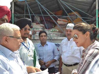 revolt and commotion against 'AAP' leader Gul Panag