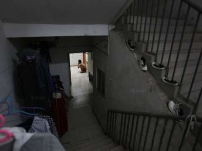 man attempts rape, drops the plan finding girl not so beautiful