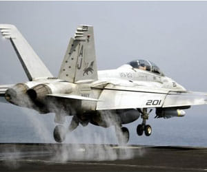 america attacked at IS in syria