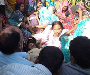 disturbance in allahabad after murder of teacher.
