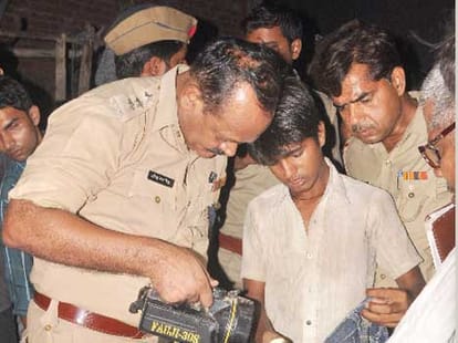 cbi suicide theory in badaun case