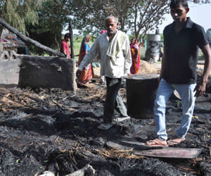 fire in a slum area of faridabad.