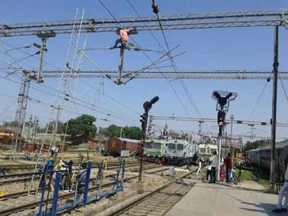 RPF jawans kill a man for coming in sleeper coach. 
