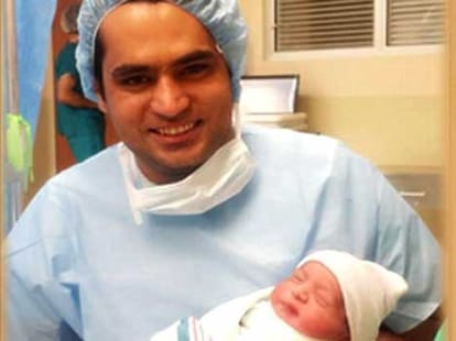 It's a boy for Veena Malik, names him Abram
