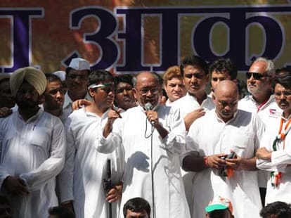 digvijay singh advised rahul gandhi to come at front.