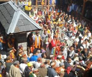 Meeting of dev sansad over the issue of animal sacrifices.