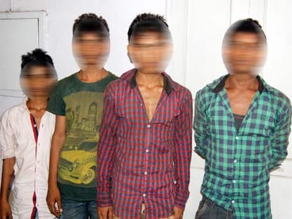 four minor boys arrested on loot case.