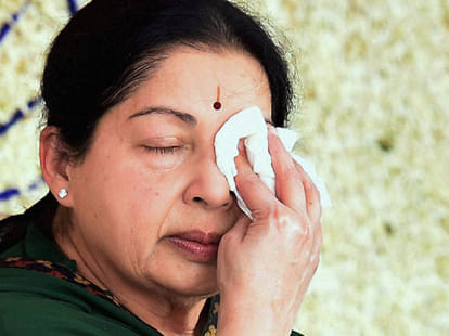 rajinikanth and khushboo may join bjp 